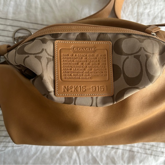 Vintage Coach 9151 Legacy Tan XL Bucket Bag - Picture 2 of 7
